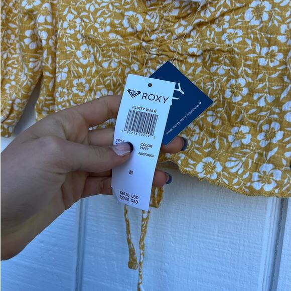 NWT Roxy Flirty Walk Crop Top, Off the Shoulder,‎ Puffed Short Sleeves, sz M - Picture 8 of 8